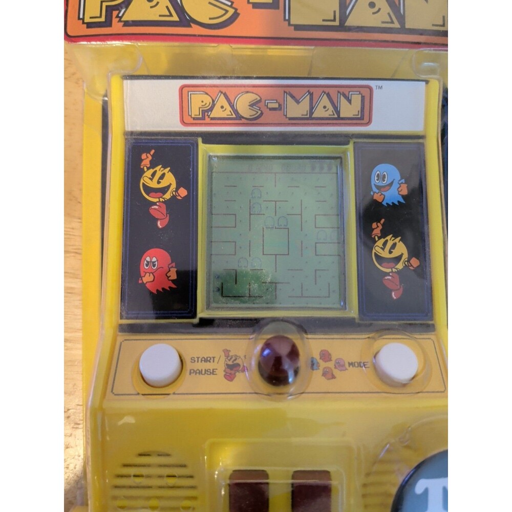 Pac-Man Mini Game Arcade Machine Handheld Classic Gameplay ~ Retro NEW - Picture 4 of 4